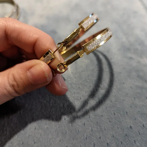 Earrings and bracelet set - Picture 5 of 7